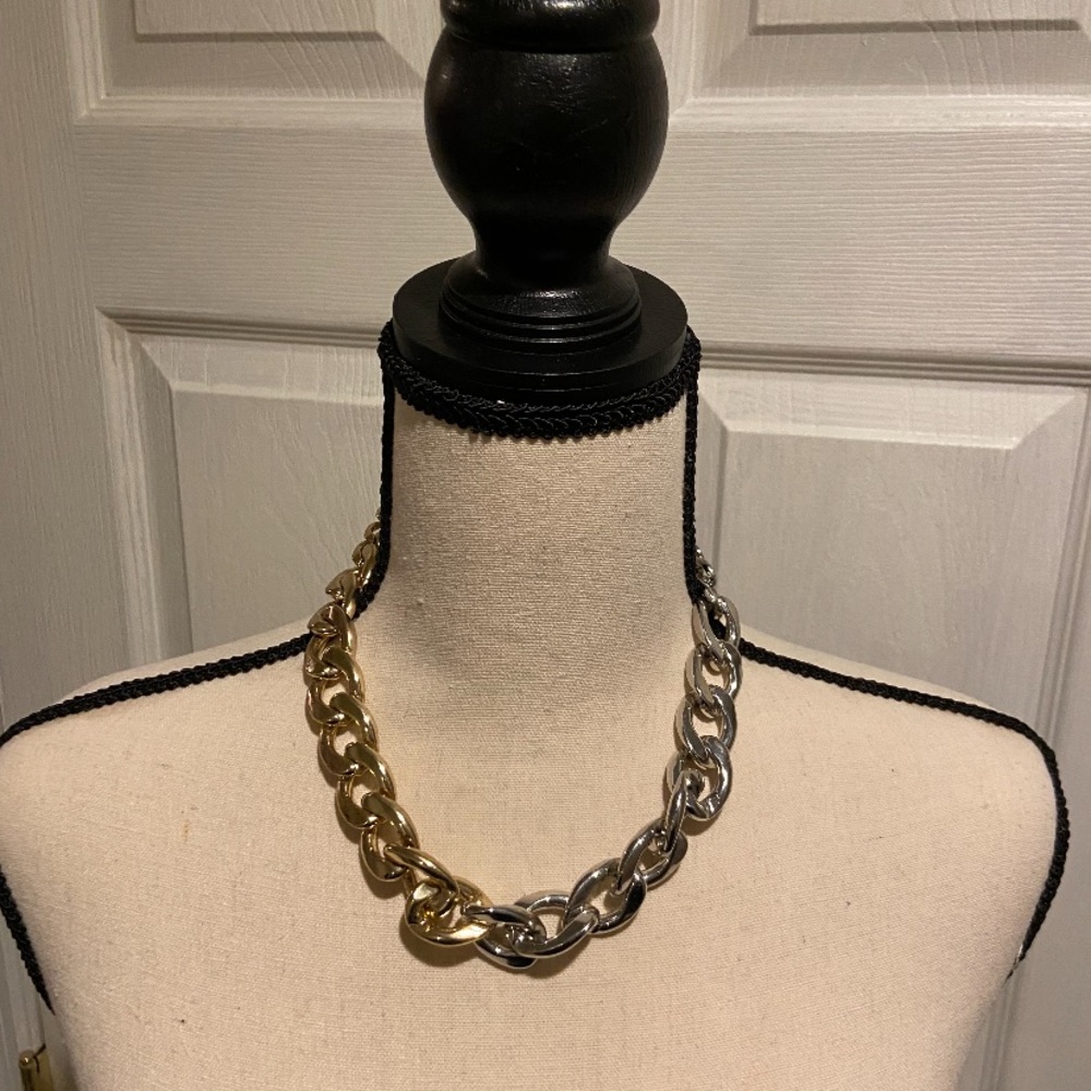 Zara chain necklace